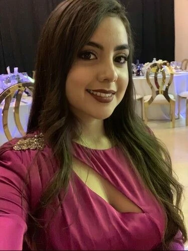Carlybltrn Profile image 2