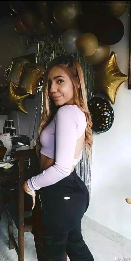 Alejandra Profile image 1