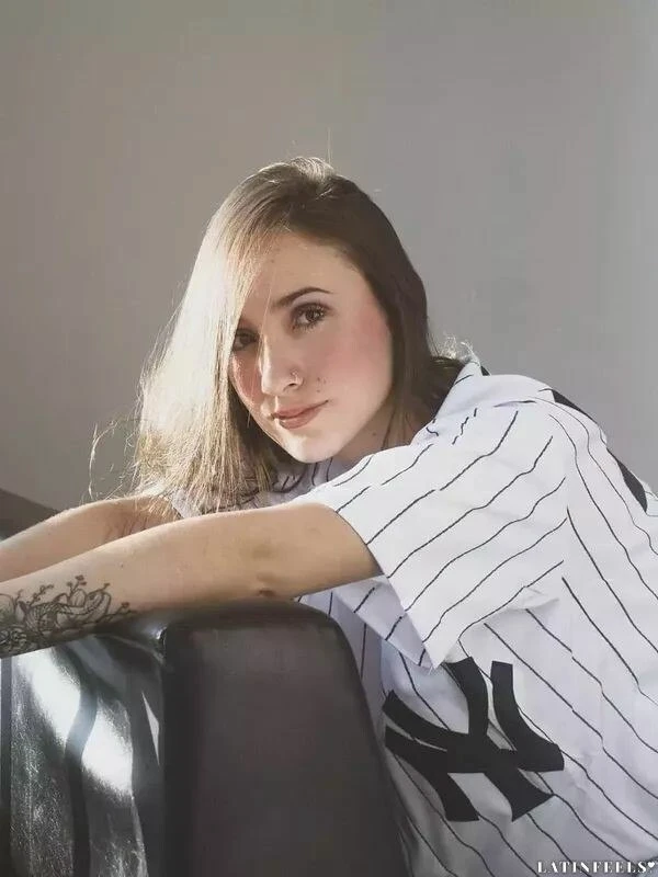 Yeny Paola Profile image 2